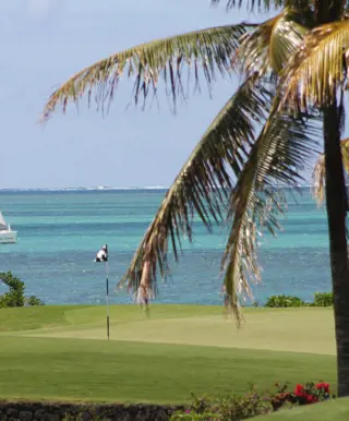 Golfen in traumhafter Kulisse